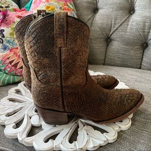 Ariat Western Cowboy Boots Women’s 8.5